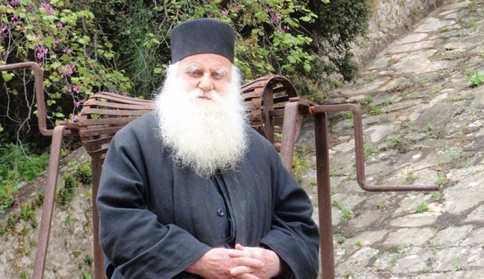 Τέλεση Αγρυπνίας και το επταετές μνημόσυνο του μακαριστού π. Ιεροθέου Σπανομήτσου, στην Ιερά Μονή Αγίας Ελεούσης Κλεισούρας Μεσολογγίου (Τετ 17/12/2025 20:30)